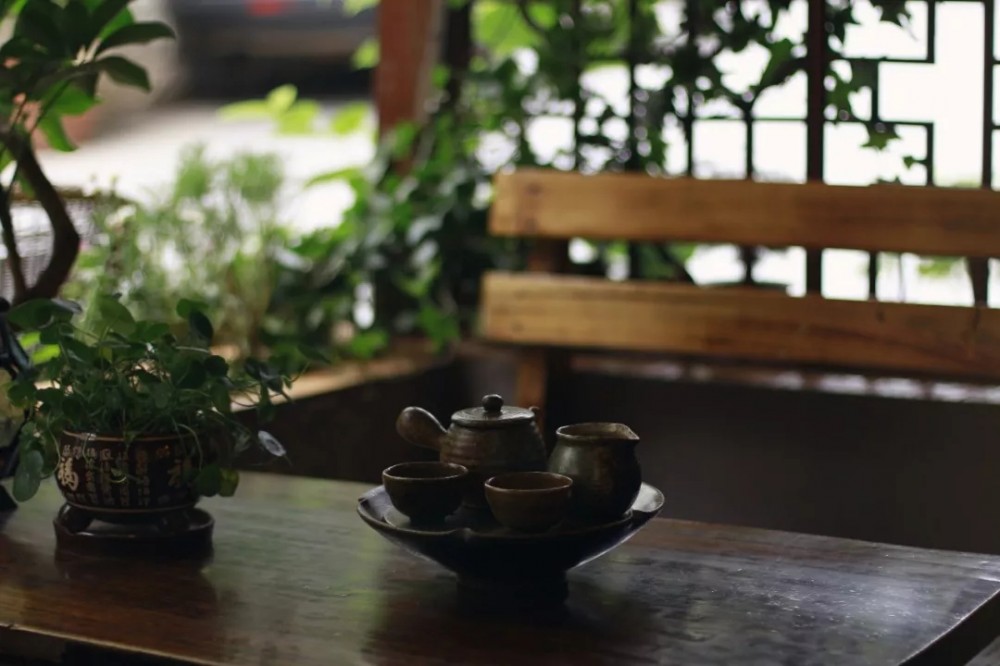 茶是什么，是我们这个世界的温柔试探，也是柴米油盐酱醋茶