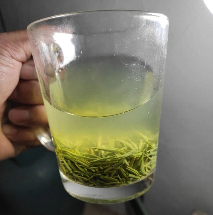 买的高档绿茶，茶汤竟是浑浊的，买坑了吗