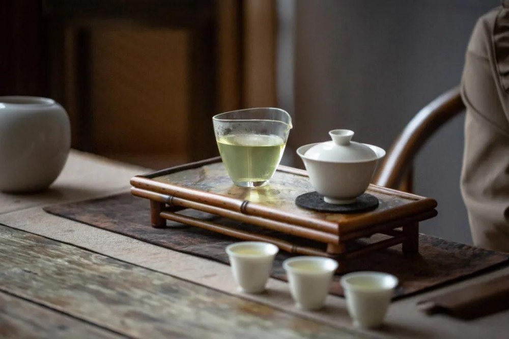 开水泡过的茶叶能吃吗