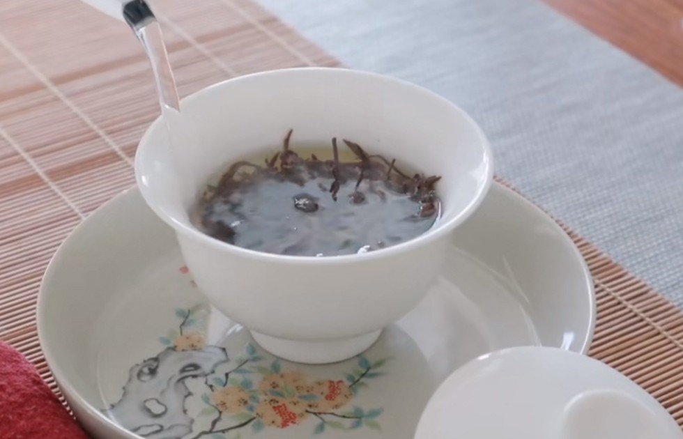 滇红茶的泡法