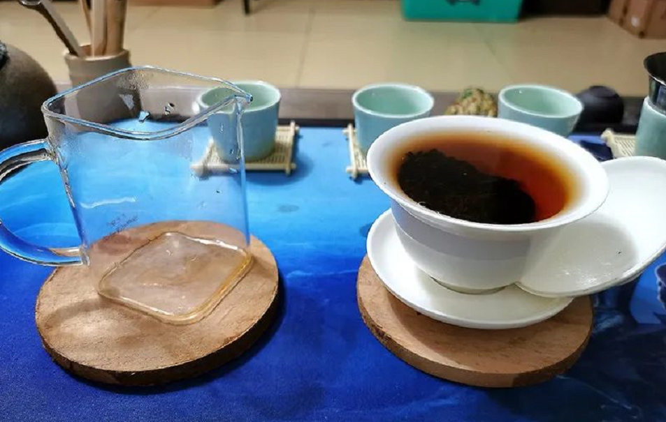 熟普洱茶的正确喝法及冲泡技巧