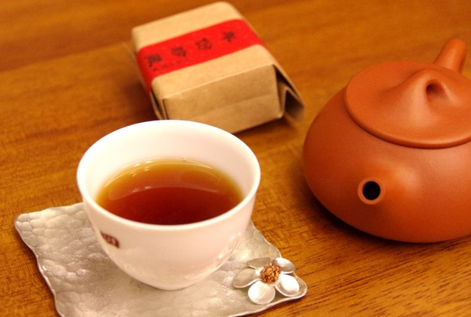 火功不同，汤色深浅有差异